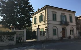 Bed and Breakfast Lucca Relais Exterior photo