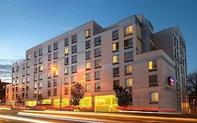 Springhill Suites By Marriott New York Laguardia Airport Exterior photo