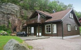 Awesome Home In Lindesnes With 6 Bedrooms And Sauna Jåsund Exterior photo