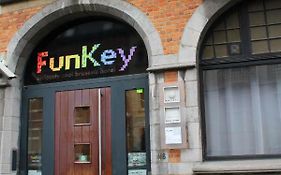 FunKey Hotel Brüssel Exterior photo