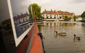 Hotel Narrowboat Puzzle Ely Exterior photo