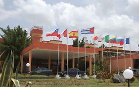 Hotel Pernik Holguin Exterior photo