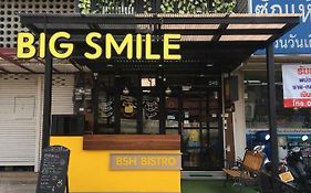 Hotel Big Smile Bangkok Exterior photo