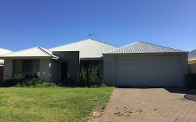 Villa Beachwood House - Broadwater Exterior photo