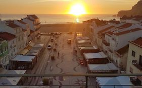 Solar Dos Carvalhos - Apartamentos De Turismo Nazaré Exterior photo