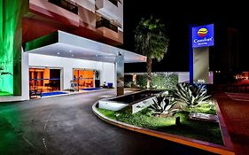 Comfort Hotel Cuiaba Exterior photo