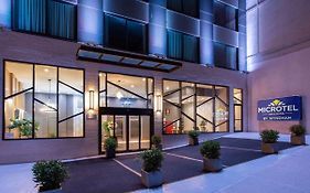 Microtel Inn By Wyndham Long Island City New York Exterior photo