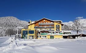 Premium Wanderhotel Steirerhof Schladming Exterior photo