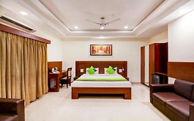 Treebo Trend Hotel Jp Plaza Nampally Hyderabad Exterior photo