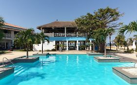 Djembe Beach Resort Kololi Exterior photo