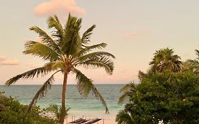 Libelula Tulum Beachfront Hotel Exterior photo