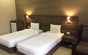 Primer Hotel Erivan Room photo