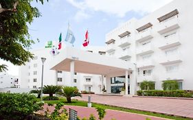 Hotel Ocean View Cancun Arenas Exterior photo