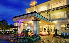 Muong Thanh Holiday Da Lat Hotel Exterior photo