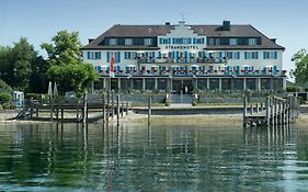 Strandhotel Löchnerhaus Reichenau Exterior photo