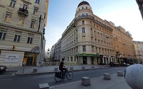 Bed and Breakfast Pension Lerner Wien Exterior photo