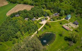 Hawk Valley Retreat & Cottages Galena Exterior photo