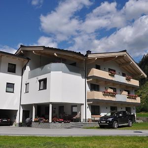 Hotel Gästehaus Holaus Mayrhofen Exterior photo