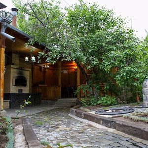 Guest House In Gjumri Exterior photo