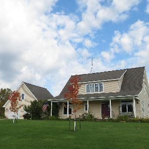 Sweetfern Inn Clare Exterior photo