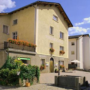 Hotel Pensione Capelli Poschiavo Exterior photo