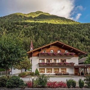 Hotel Pension Moarhof Sand in Taufers Exterior photo