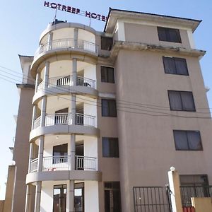 Hotreef Airport Hotel Daressalam Exterior photo