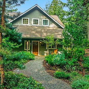 Villa Whispering Pines Retreat Eastsound Exterior photo