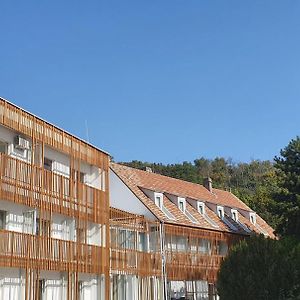 Hotel Tihany Yacht Club Exterior photo