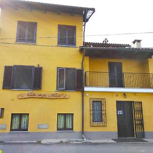 Bed and Breakfast Spighe Paglia E Girasole Candia Canavese Exterior photo