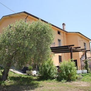 Bed and Breakfast La Casa Delle Storie Teramo Exterior photo