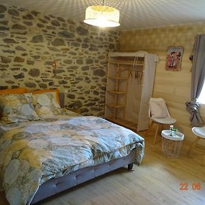 Bed and Breakfast L Etable Au Naturel Mauriac  Exterior photo