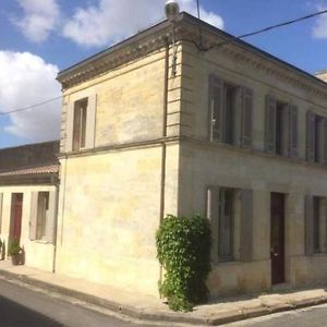 Bed and Breakfast Au Coeur Des Vignobles Saint-Estèphe Exterior photo