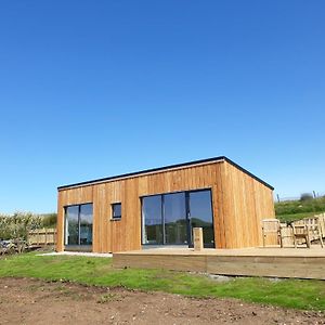 Villa Flora'S Cliff View Kilmuir  Exterior photo