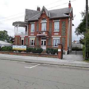 Bed and Breakfast La Cle Des Sens Le Faubourg Exterior photo