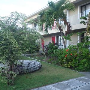 The Lodgings Hotel Surestay Collection By Best Western Five Cays Settlement Exterior photo