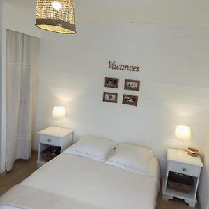 Bed and Breakfast Chambre D'Hotes Larosa Moulis-en-Médoc Exterior photo