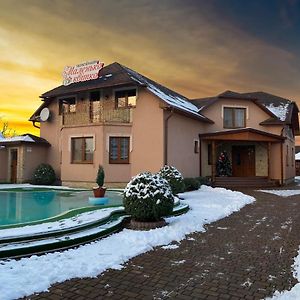 Bed and Breakfast Пансіонат Маленька Квітка Kis Virag Panzio Velyka Byyhan' Exterior photo