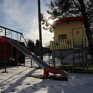 Ferienwohnung Michael Meißner ruhig, gemütlich und kinderfreundlich Rottendorf Exterior photo