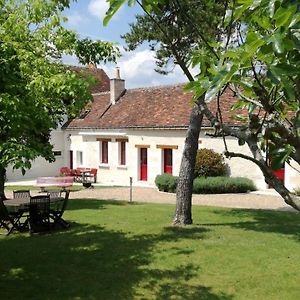 Bed and Breakfast La Haute Traversiere Francueil Exterior photo