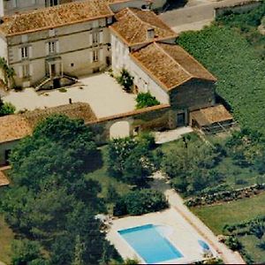 Gîte Le Bonheur Hiersac Exterior photo