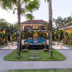 Benian Villas Nusa Dua  Exterior photo