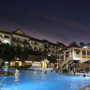 One Oasis B1 Back Of Sm Mall, Free Pool Wifi Davao Stadt Exterior photo