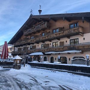 Ferienhotel Alpenhof Aurach bei Kitzbuehel Exterior photo