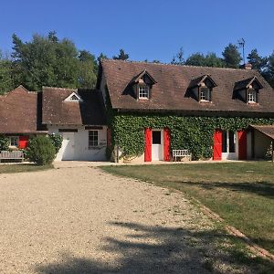 Bed and Breakfast La Taille Haute Chambre Cerf Tigy Exterior photo