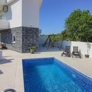 Villa Vila White Jasmin Medulin Exterior photo