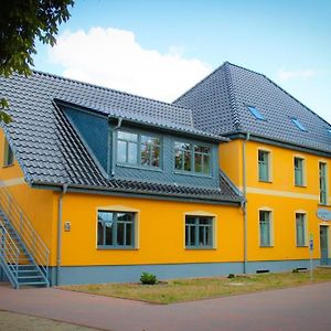 Hotel Gästehaus Burgblick Neustadt-Glewe Exterior photo