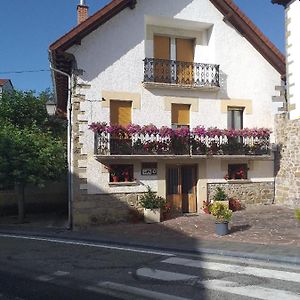 Gasthaus Casa Rural Lucuj Jaurrieta Exterior photo