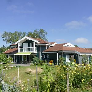 Bed and Breakfast Entre Montagnes Et Lac Armoy Exterior photo