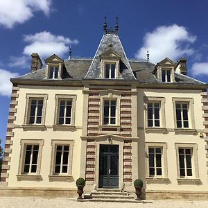 Bed and Breakfast Le Bourg Asnieres-en-Bessin Exterior photo